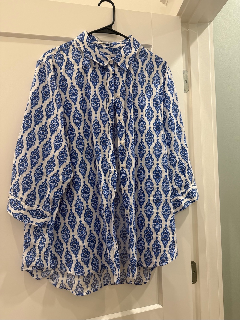 Chico's White Button-Up Shirt with Blue Medallion Pattern